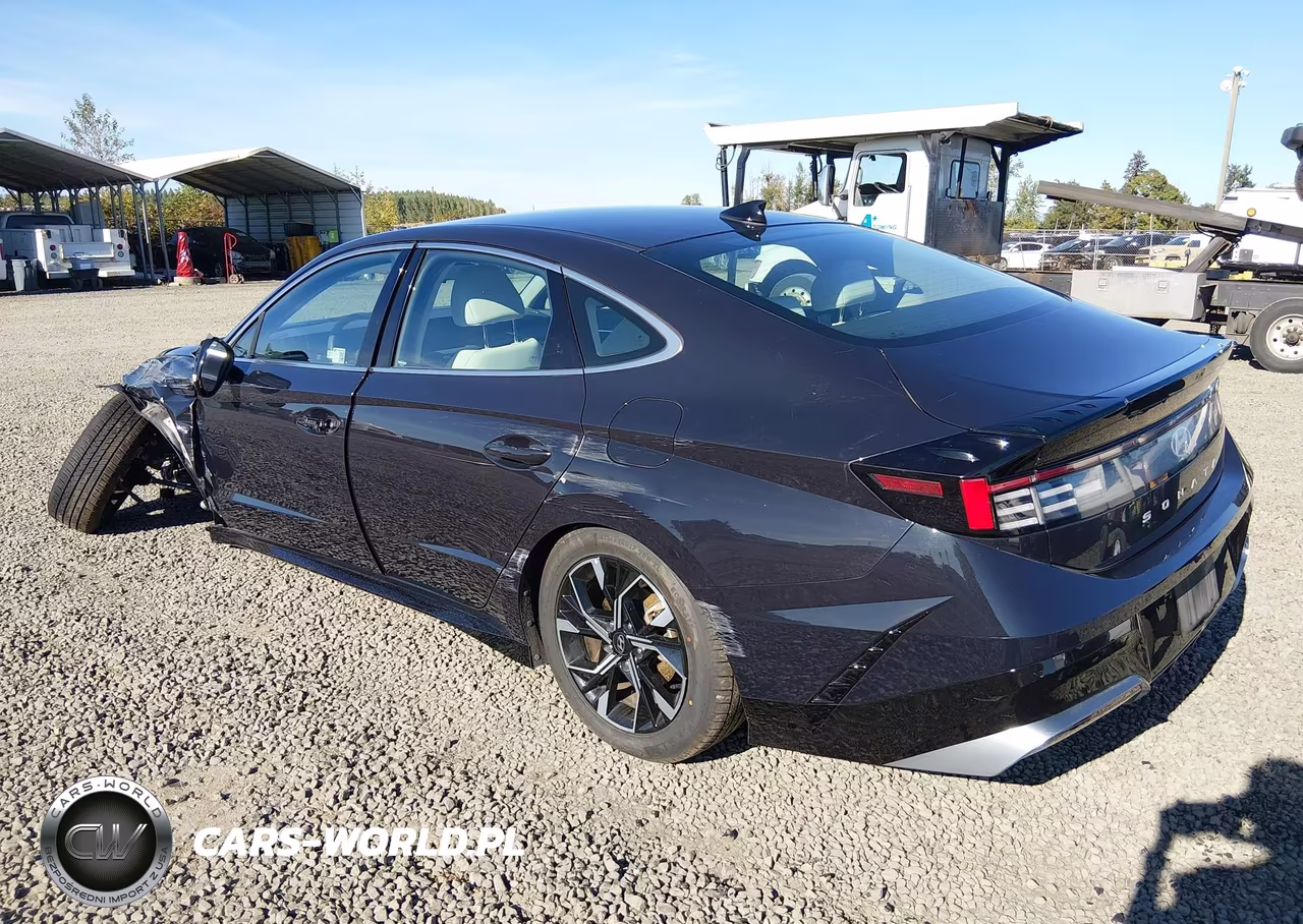 2025 Hyundai Sonata Sel VIN:KMHL64JA2SA454768 - 3