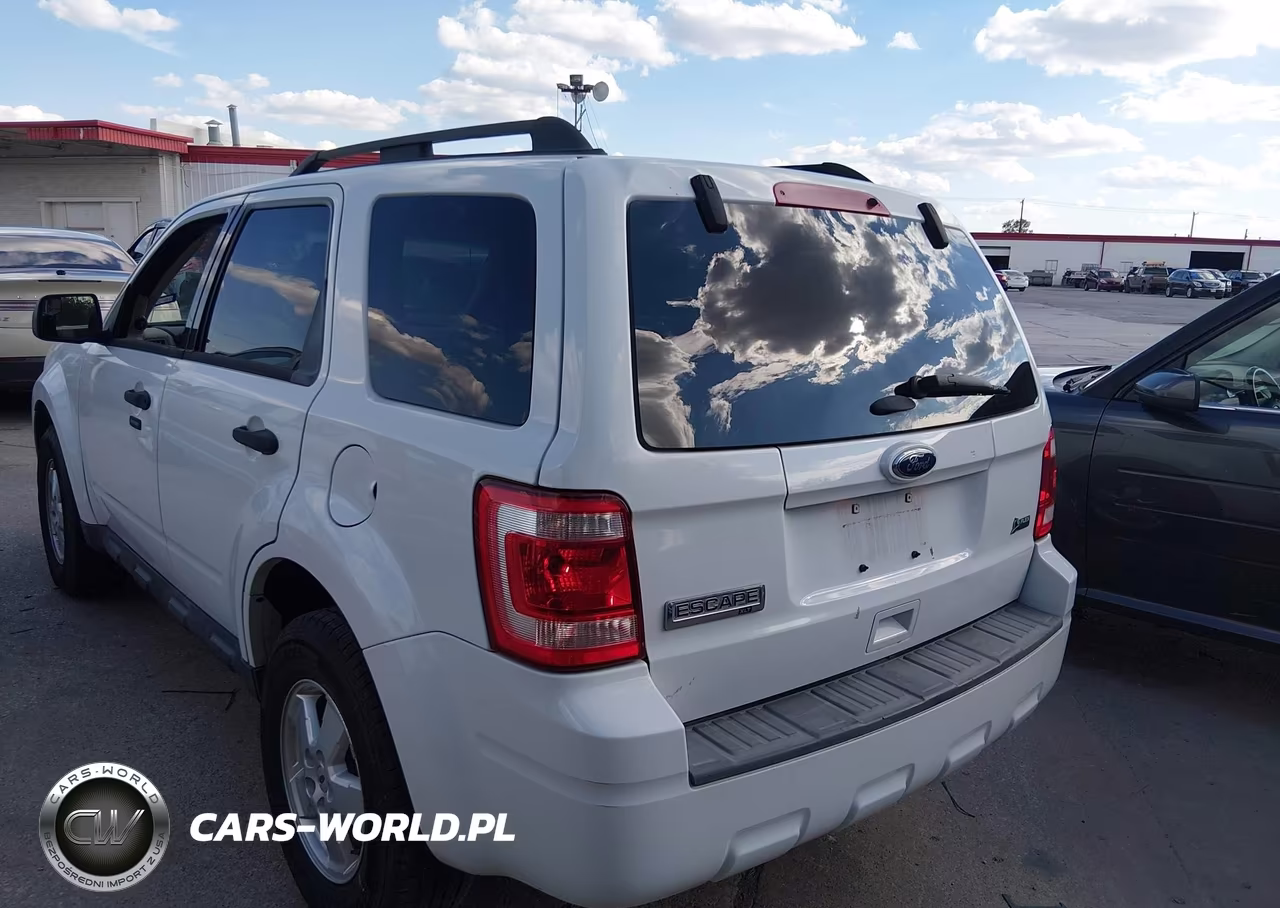 2011 Ford Escape Xlt VIN:1FMCU0DG0BKB74064 - 3