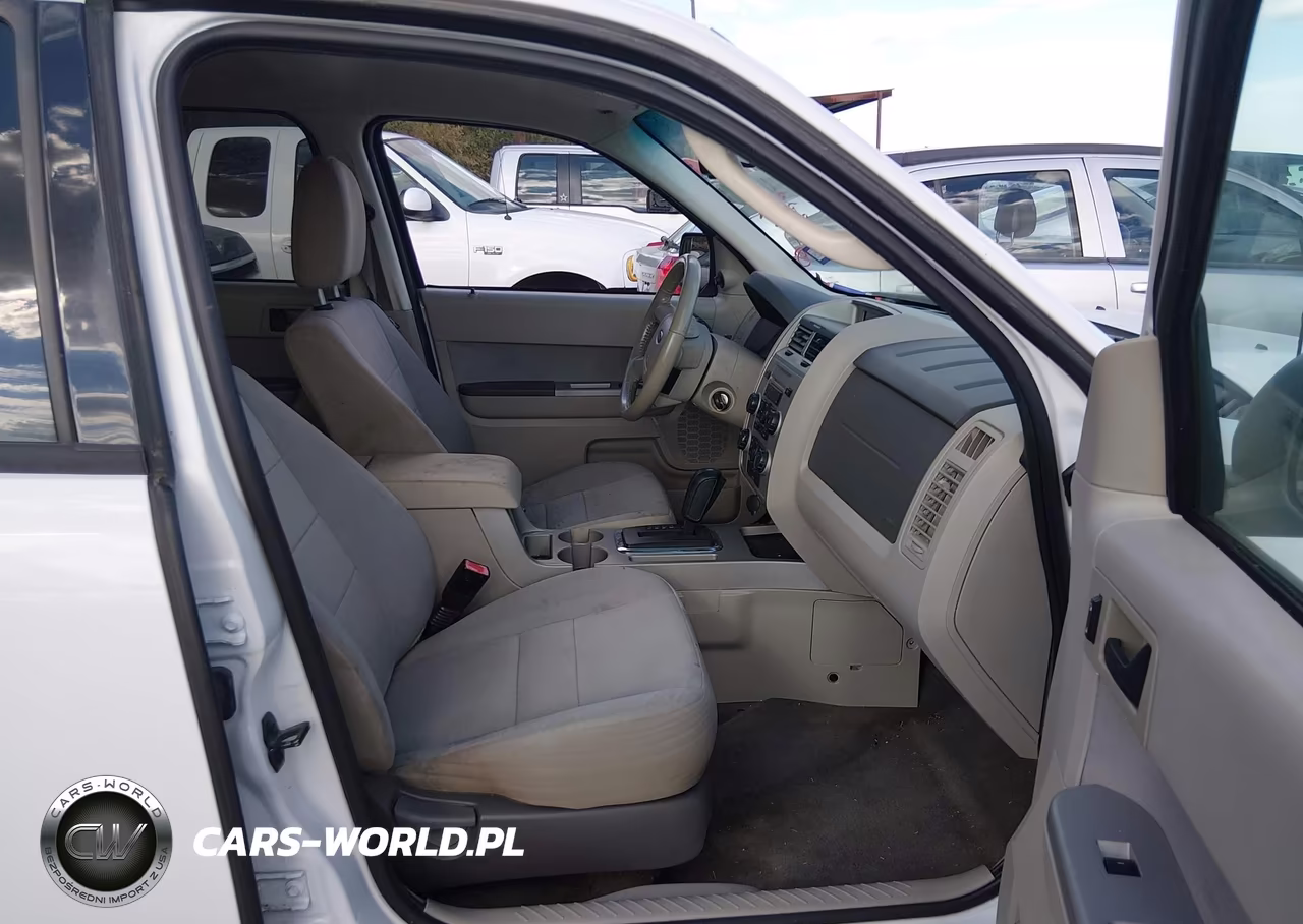 2011 Ford Escape Xlt VIN:1FMCU0DG0BKB74064 - 5
