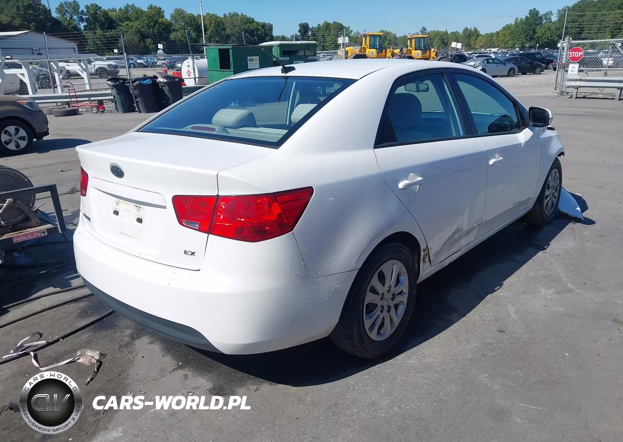 2011 Kia Forte Ex VIN:KNAFU4A25B5357926 - 4