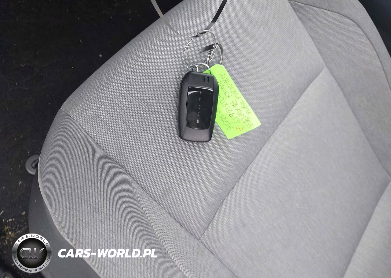 2026 Toyota Camry Le VIN:4T1DAACK6TU313659 - 11