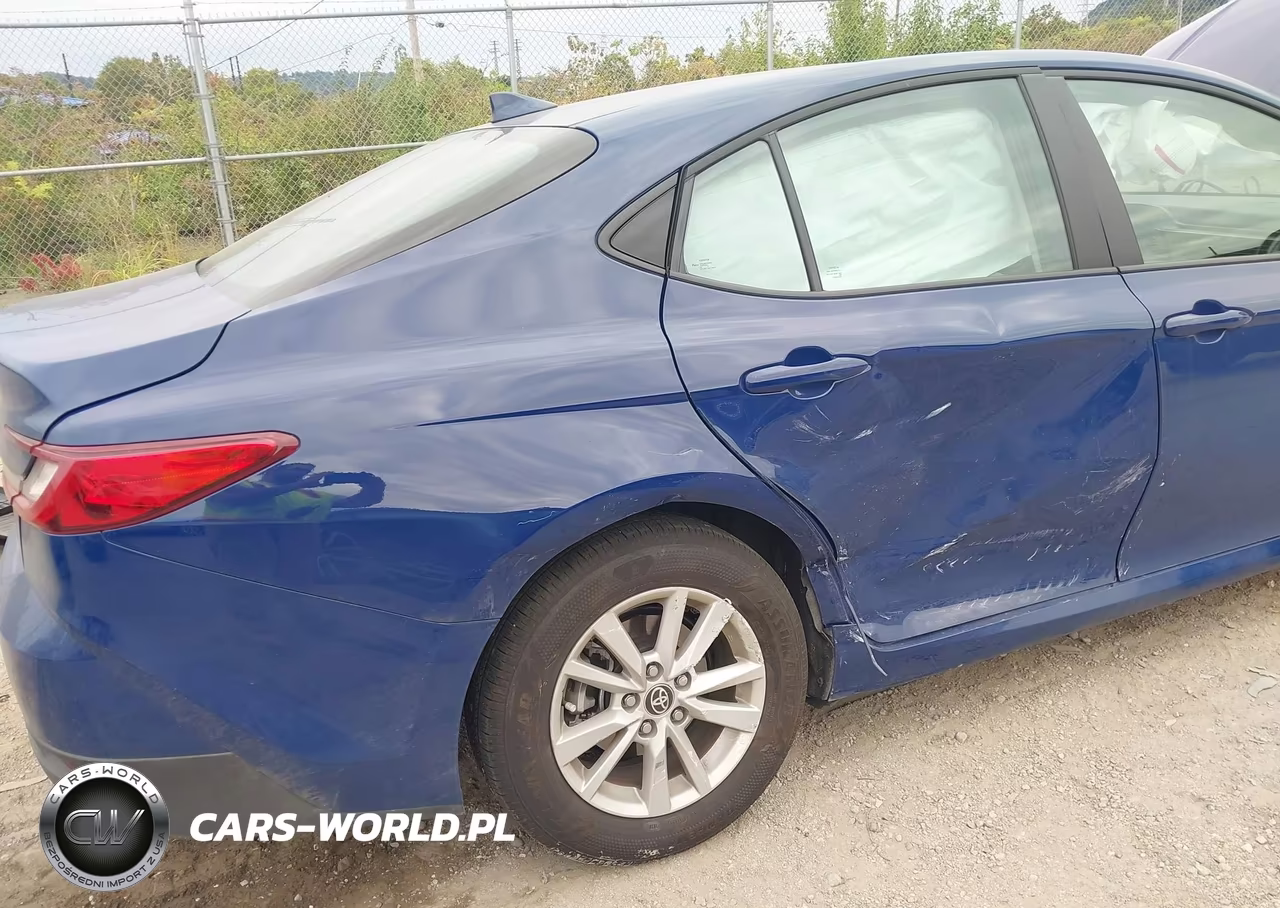 2026 Toyota Camry Le VIN:4T1DAACK6TU313659 - 6