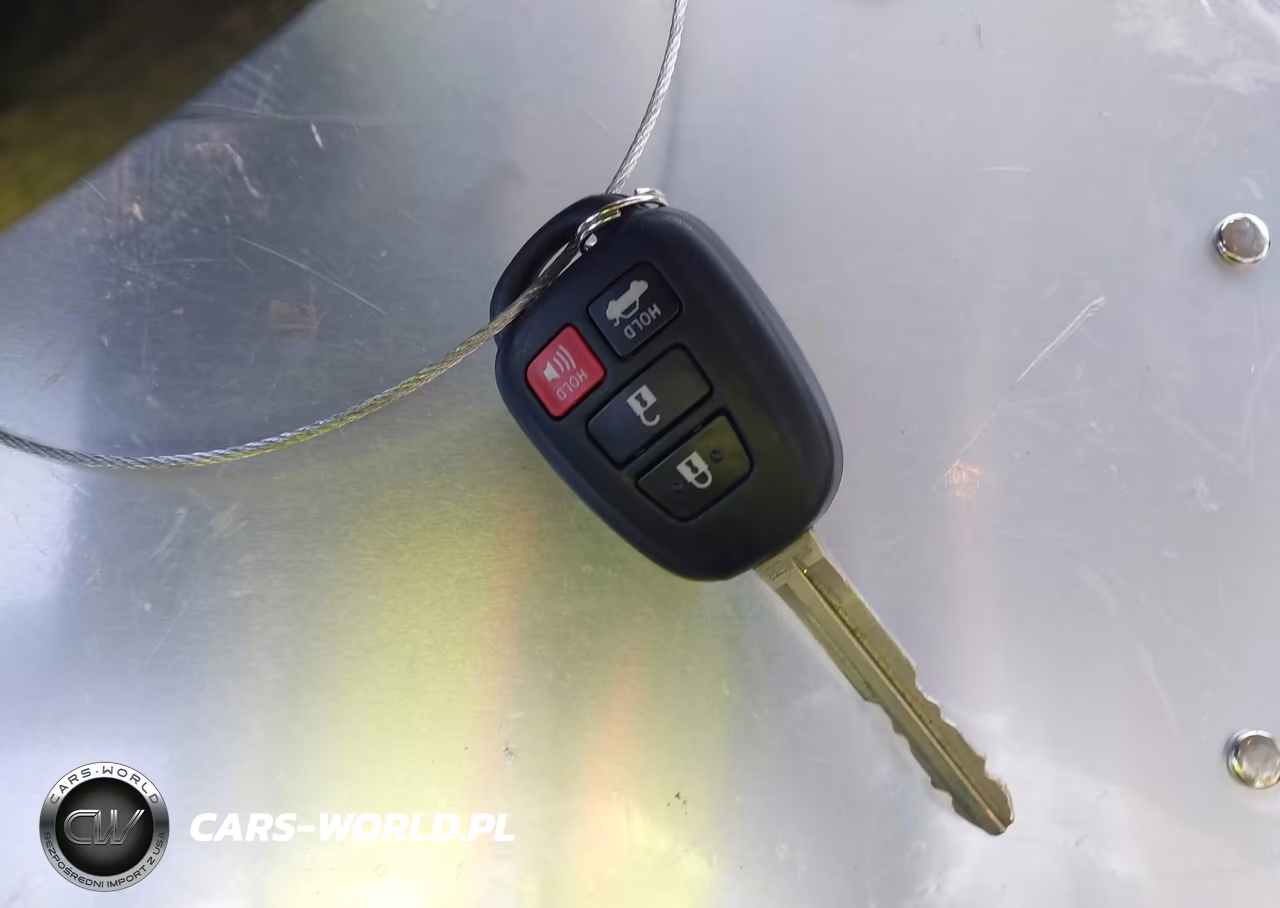 2015 Toyota Corolla Le Plus VIN:5YFBURHE7FP351200 - 11
