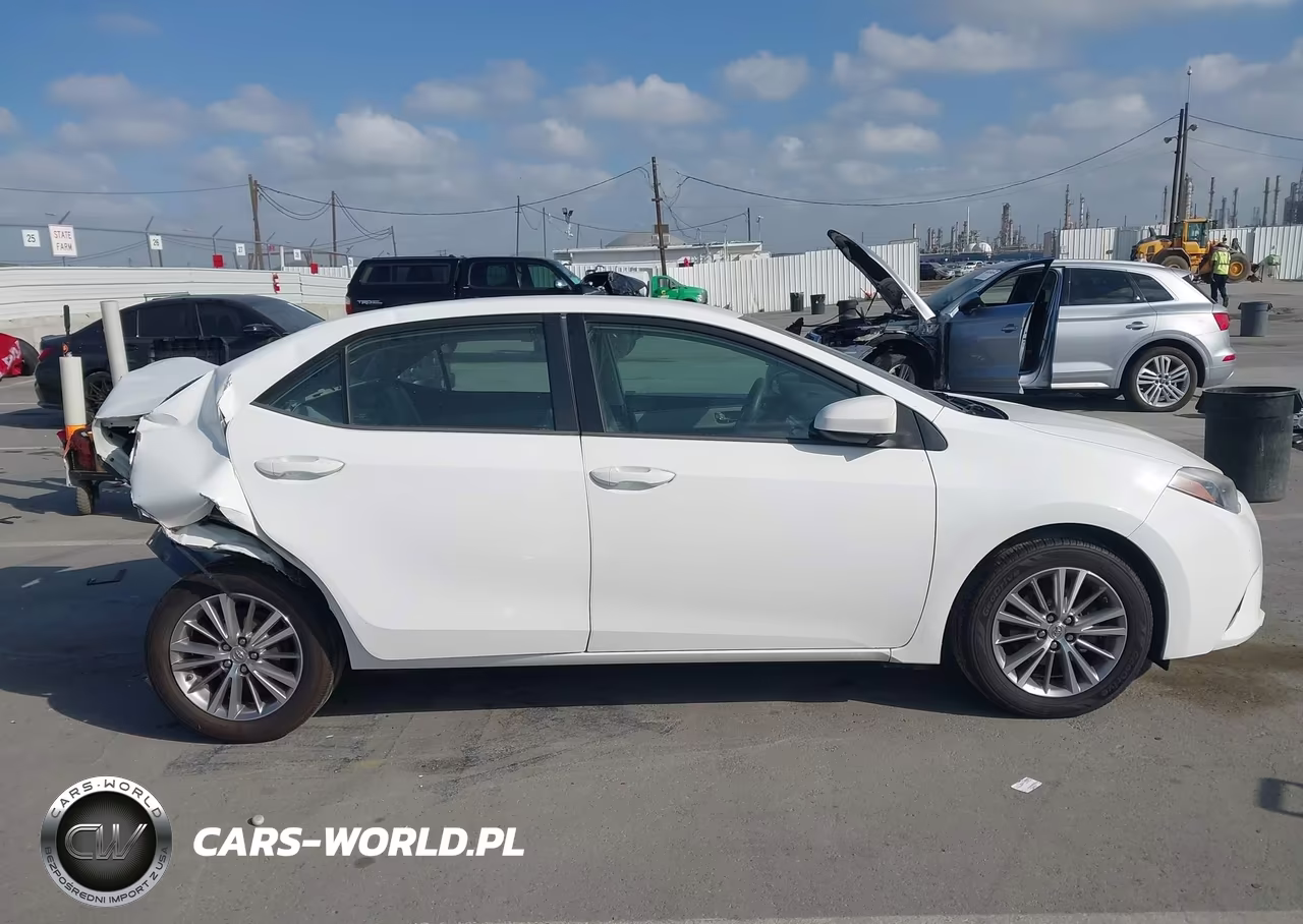 2015 Toyota Corolla Le Plus VIN:5YFBURHE7FP351200 - 13