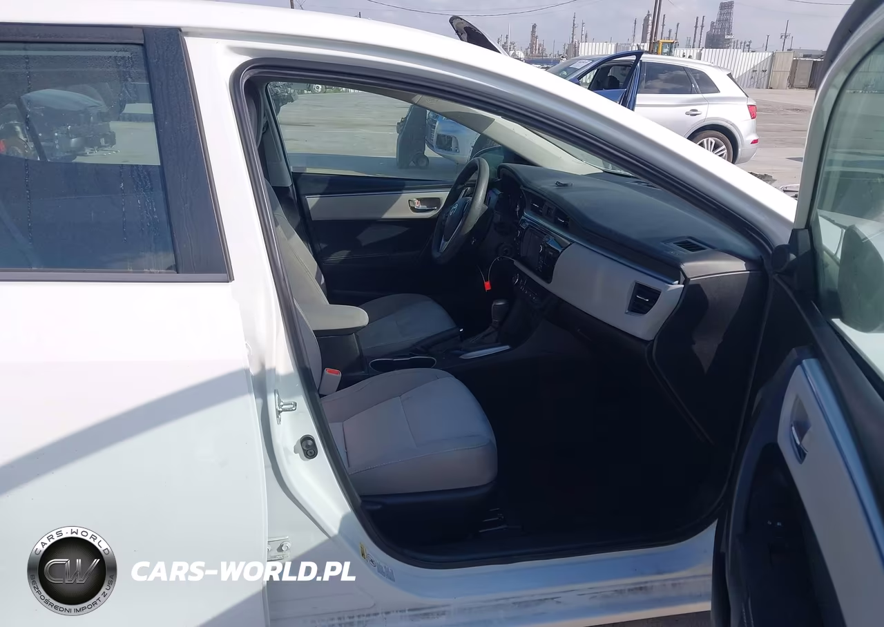 2015 Toyota Corolla Le Plus VIN:5YFBURHE7FP351200 - 5