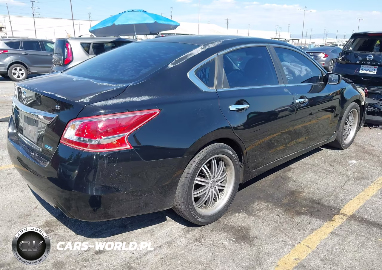 2013 Nissan Altima 2.5 S VIN:1N4AL3APXDN553035 - 4