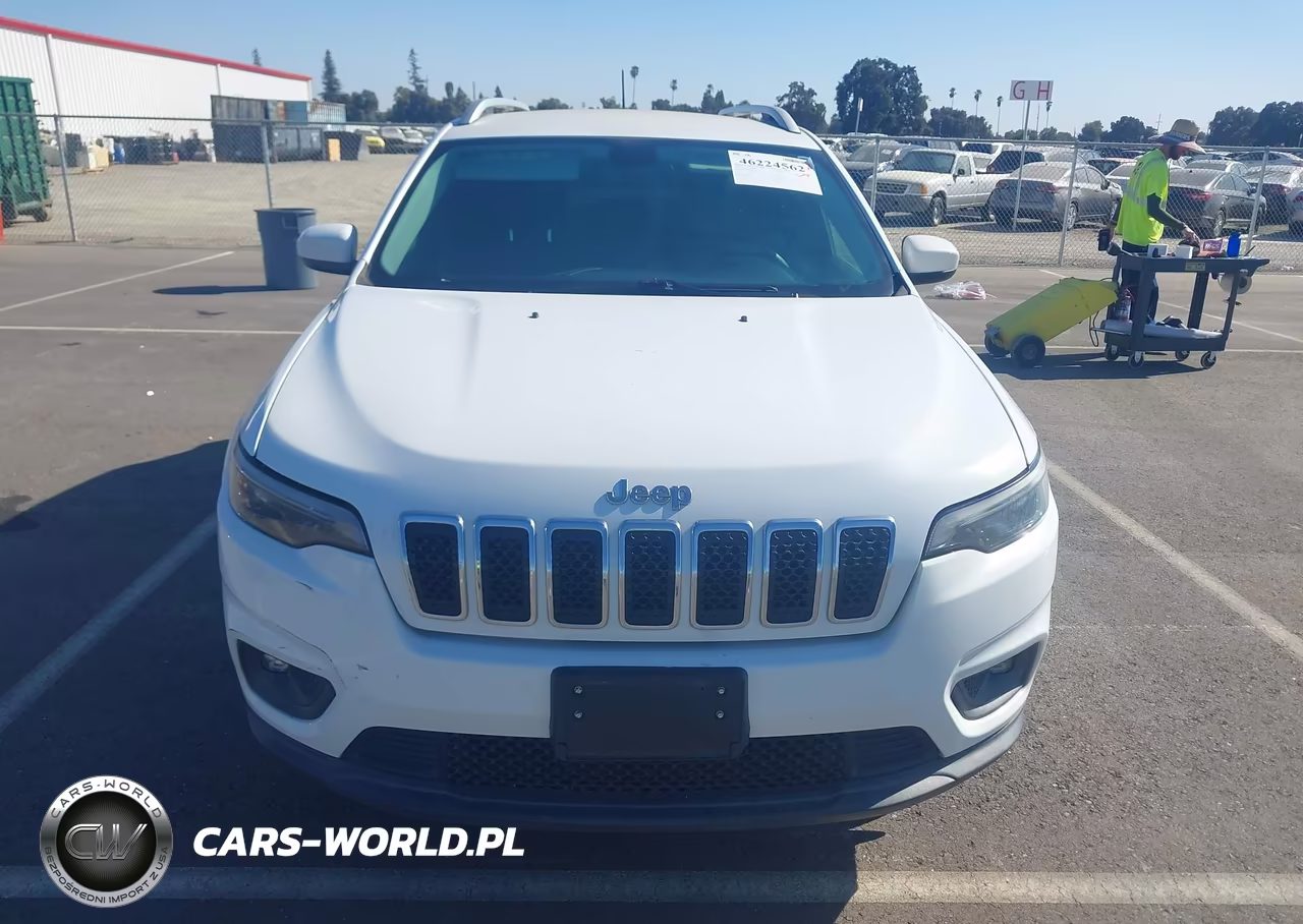 2019 Jeep Cherokee Latitude 4X4 VIN:1C4PJMCB9KD350223 - 12