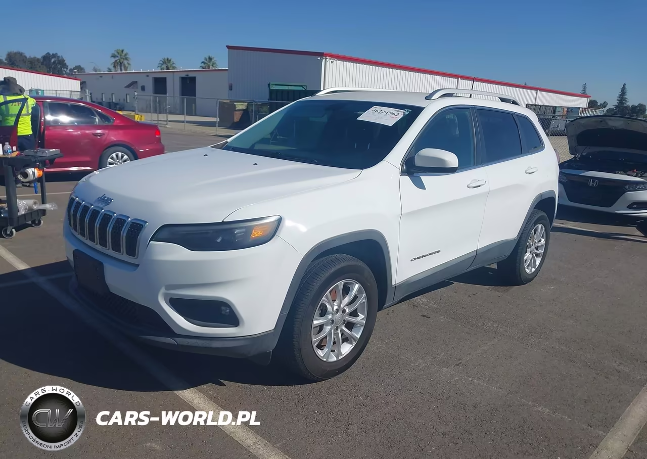 2019 Jeep Cherokee Latitude 4X4 VIN:1C4PJMCB9KD350223 - 2