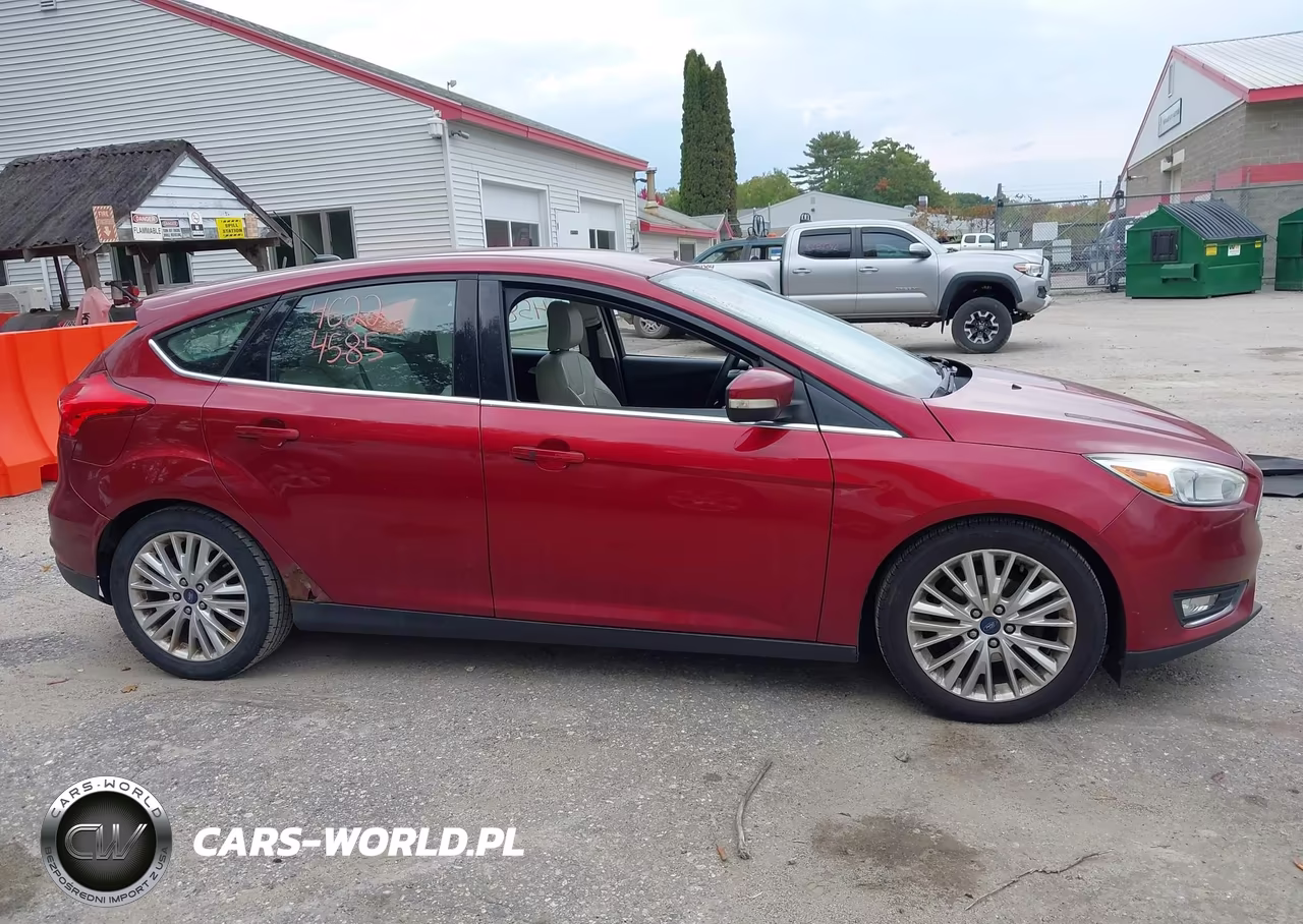 2015 Ford Focus Titanium VIN:1FADP3N29FL371857 - 14