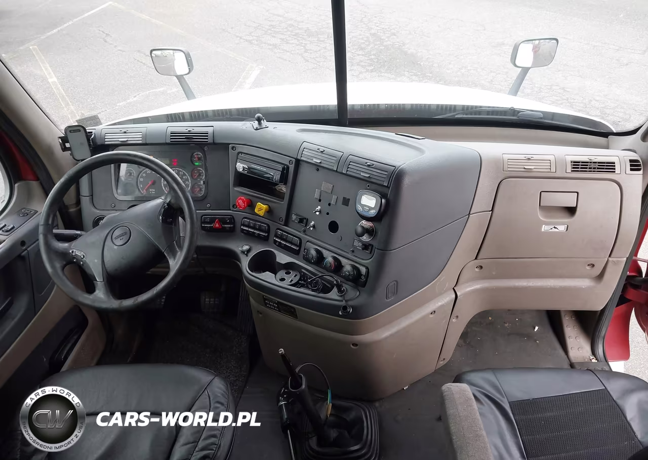 2012 Freightliner Cascadia 125 VIN:1FUJGLBG3CLBC8366 - 12