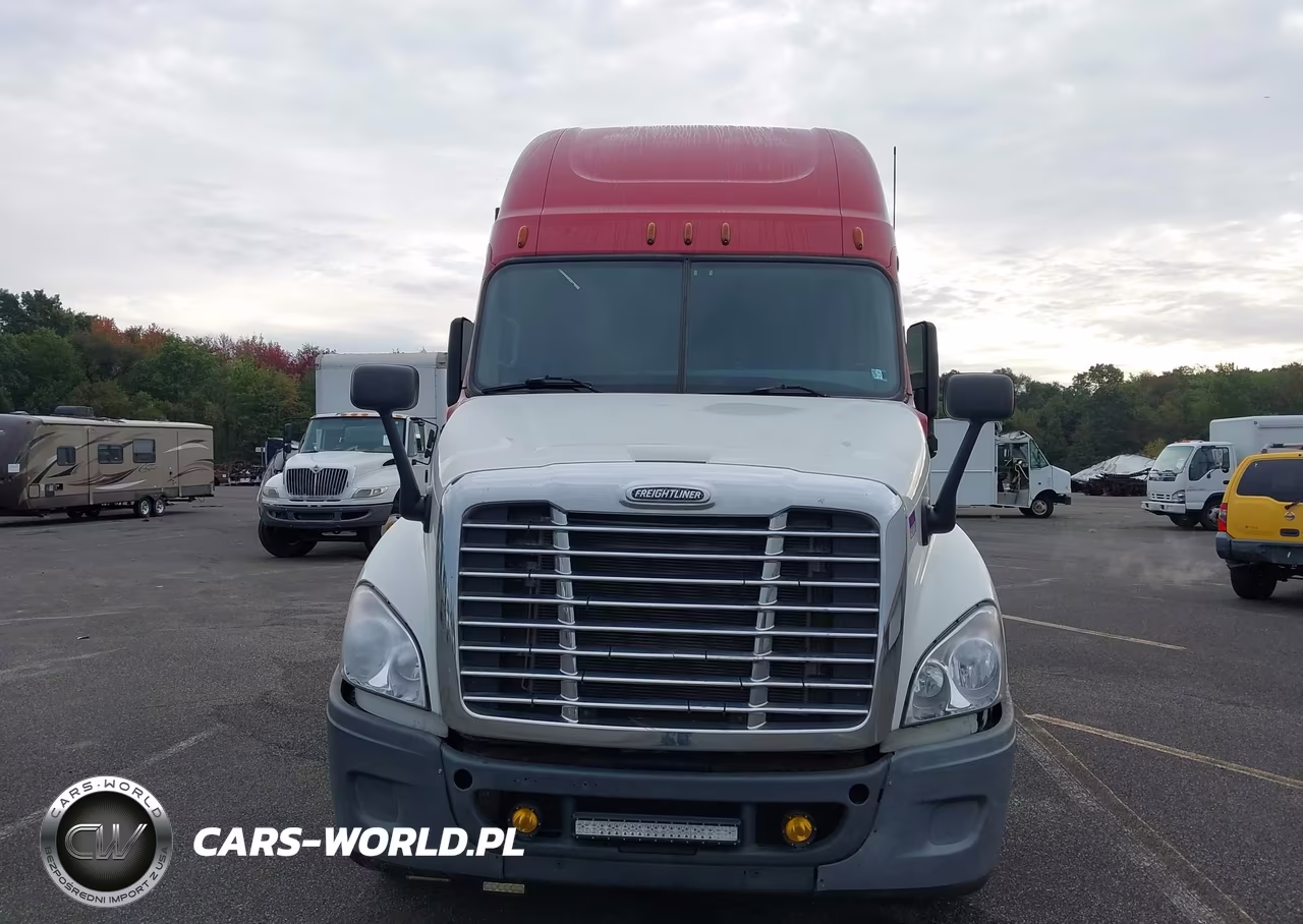2012 Freightliner Cascadia 125 VIN:1FUJGLBG3CLBC8366 - 15