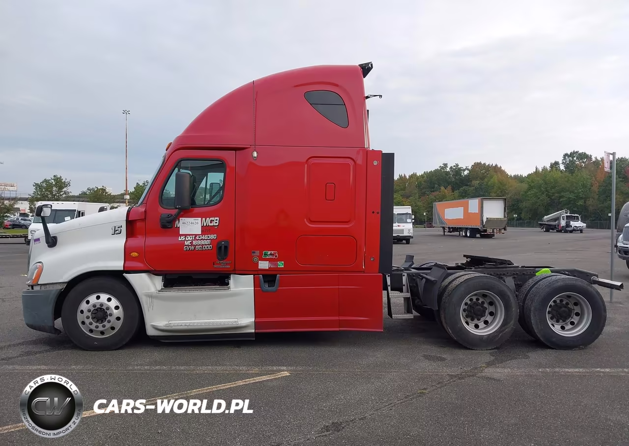 2012 Freightliner Cascadia 125 VIN:1FUJGLBG3CLBC8366 - 17