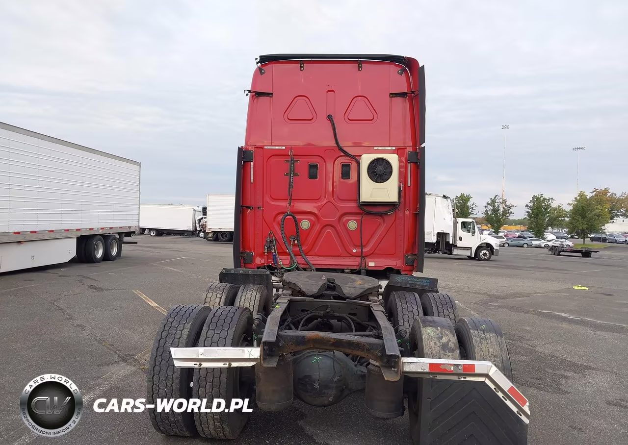 2012 Freightliner Cascadia 125 VIN:1FUJGLBG3CLBC8366 - 6