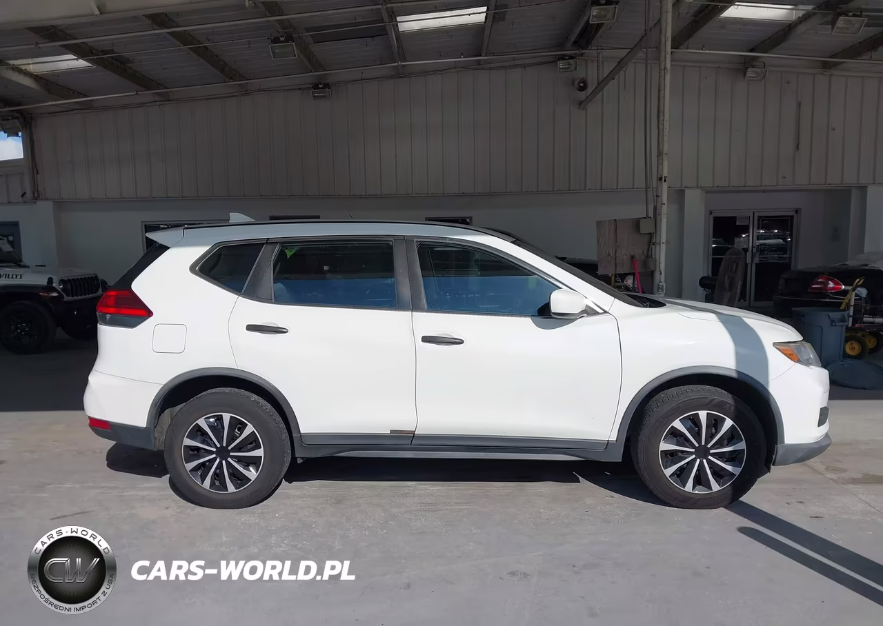 2017 Nissan Rogue S VIN:KNMAT2MV9HP577058 - 13