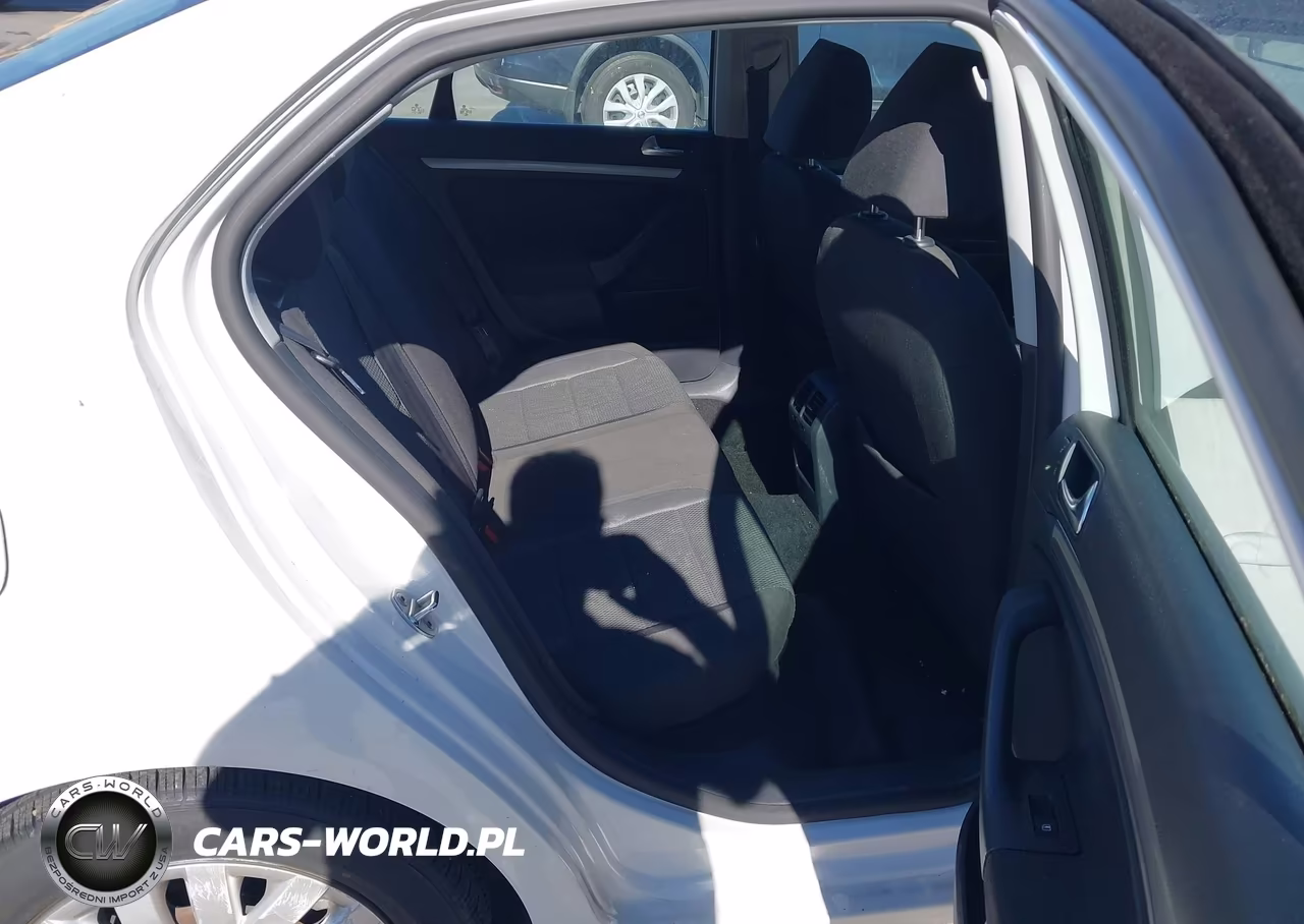 2010 Volkswagen Jetta S VIN:3VWJZ7AJ6AM017259 - 8
