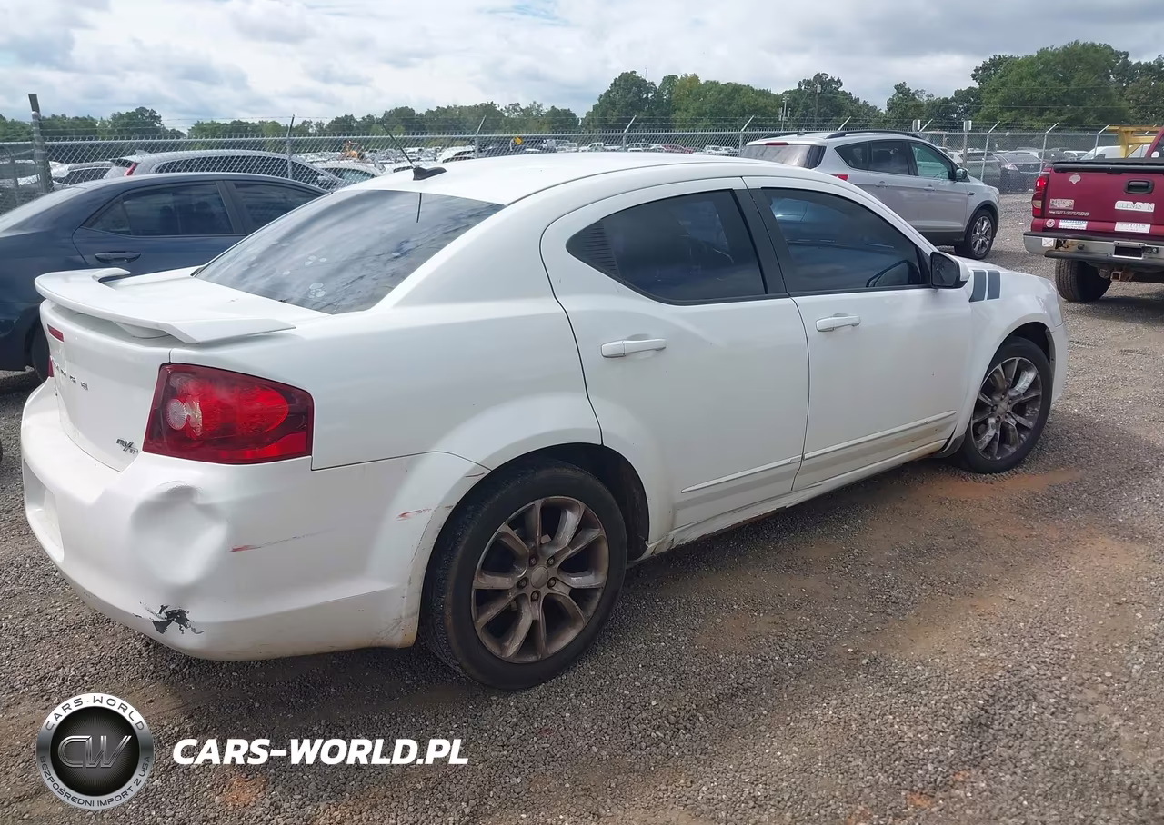 2013 Dodge Avenger R-T VIN:1C3CDZBG3DN562925 - 4
