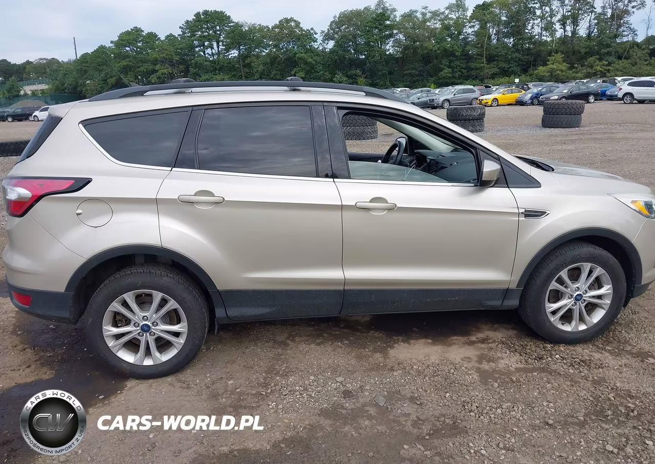 2018 Ford Escape Se VIN:1FMCU9GD1JUC99275 - 13