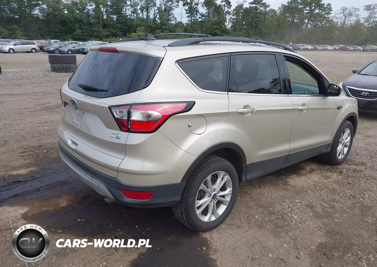 2018 Ford Escape Se VIN:1FMCU9GD1JUC99275 - 4
