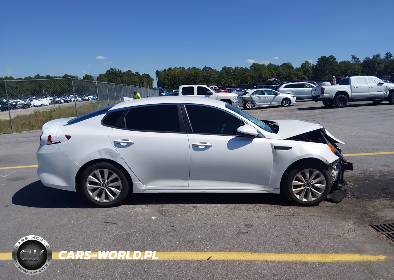 2016 Kia Optima Lx VIN:5XXGT4L30GG037366 - 12