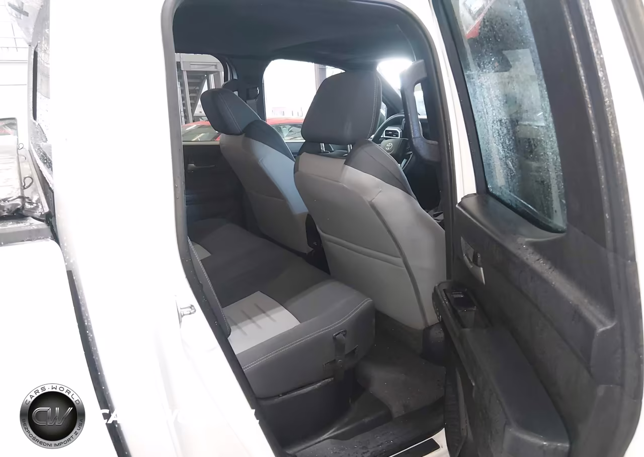 2024 Toyota Tacoma Trd Off Road VIN:3TMLB5JN4RM008935 - 8