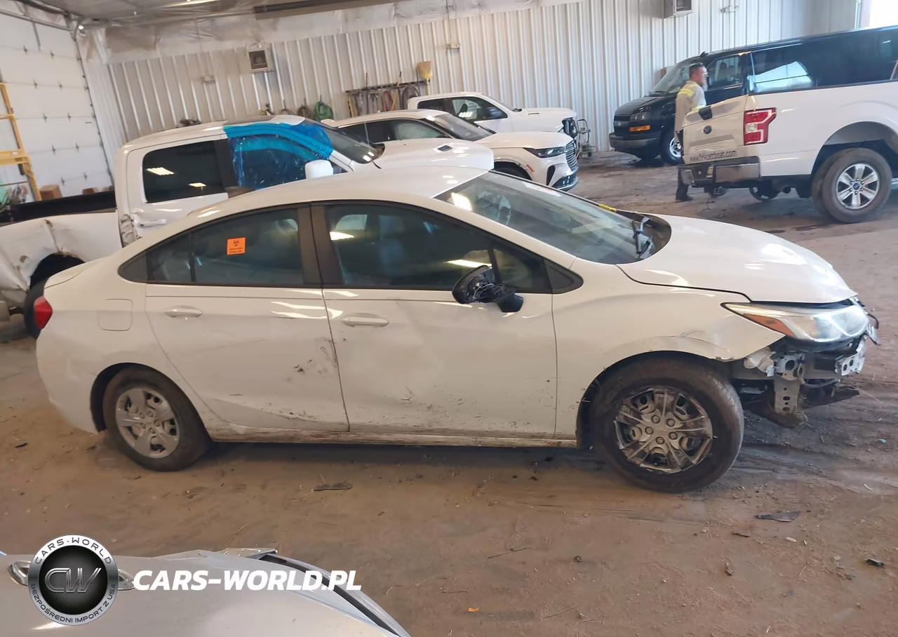 2018 Chevrolet Cruze Ls Auto VIN:1G1BC5SM3J7189600 - 13
