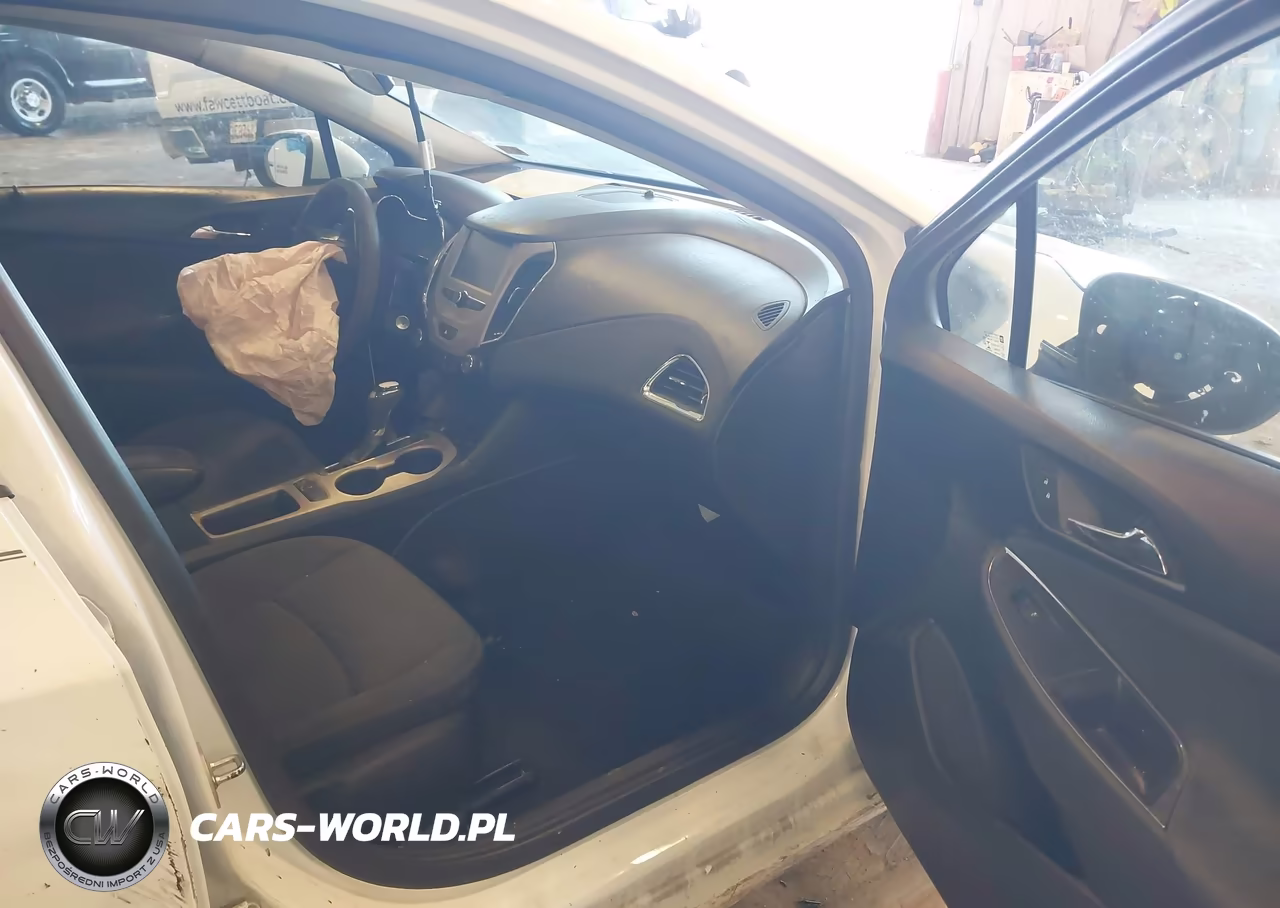 2018 Chevrolet Cruze Ls Auto VIN:1G1BC5SM3J7189600 - 5