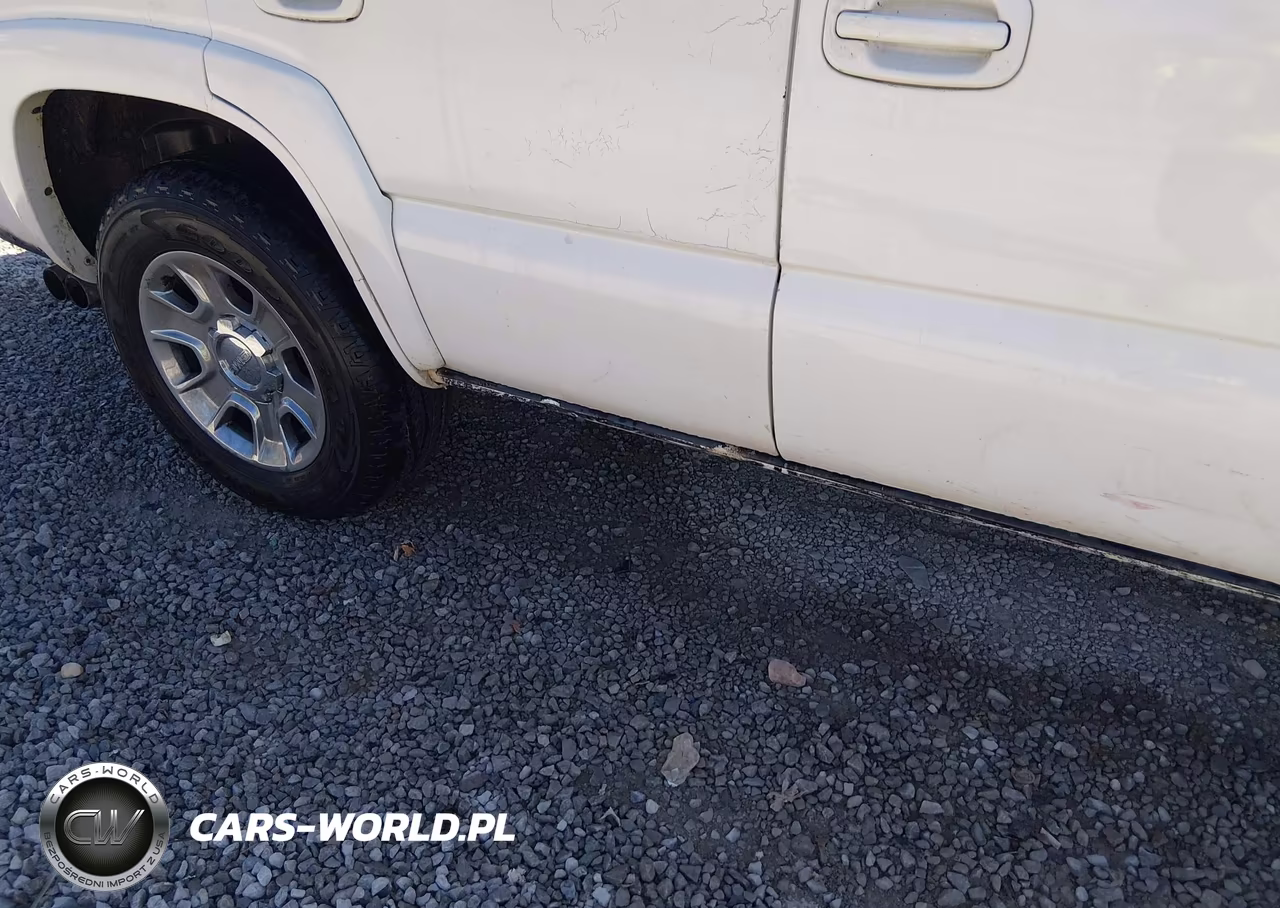 2005 Chevrolet Tahoe Z71 VIN:1GNEC13T45R242292 - 13