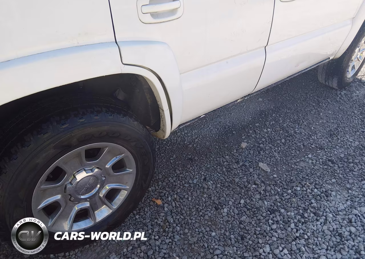 2005 Chevrolet Tahoe Z71 VIN:1GNEC13T45R242292 - 15