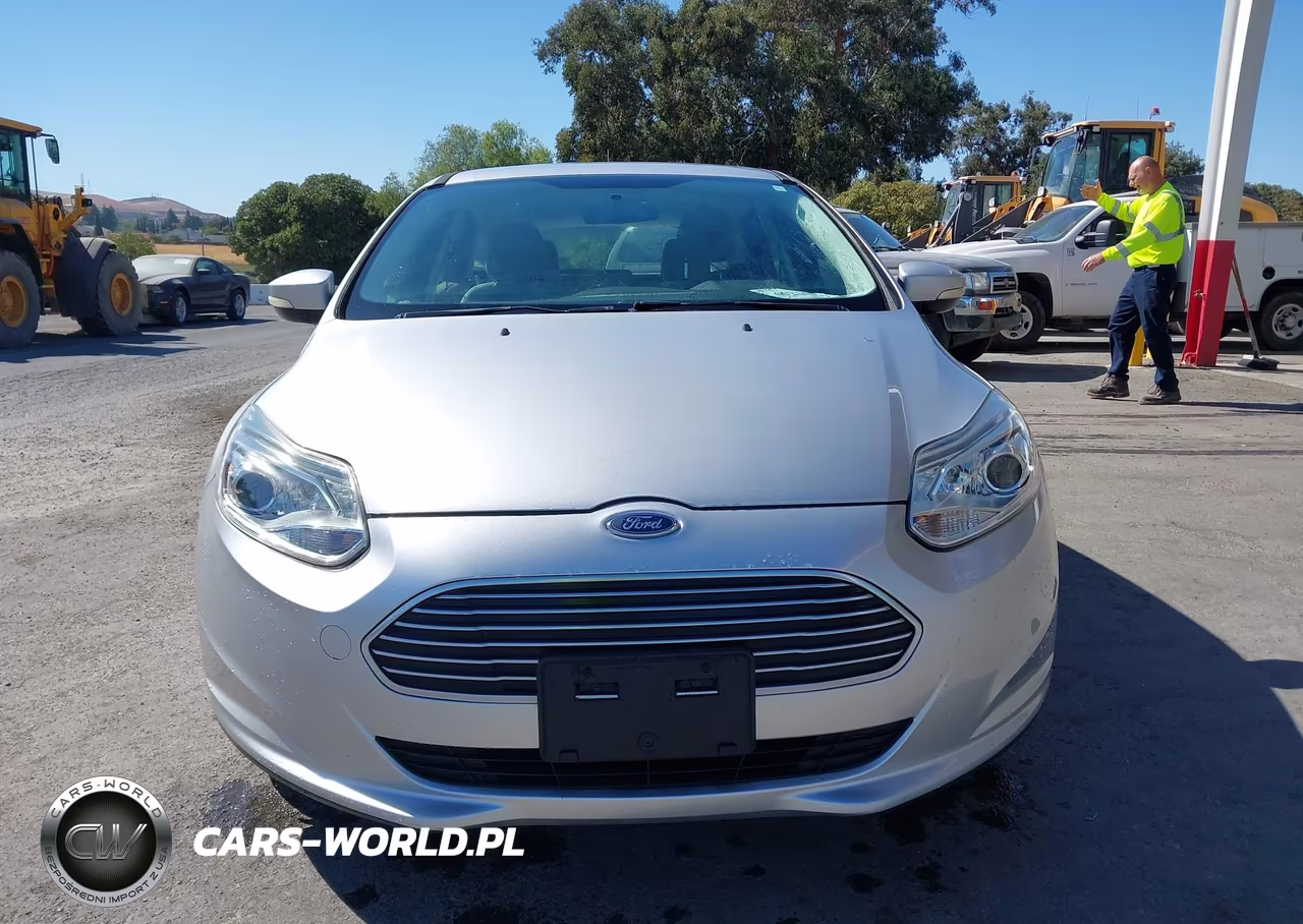 2018 Ford Focus Electric VIN:1FADP3R43JL296139 - 15