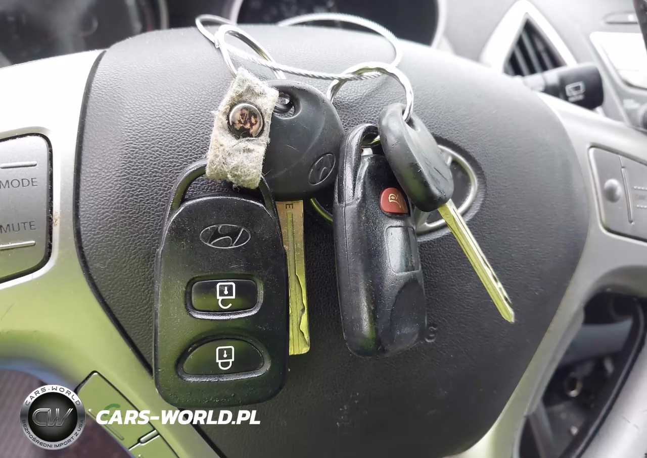 2013 Hyundai Tucson Gls VIN:KM8JUCAC6DU622597 - 11
