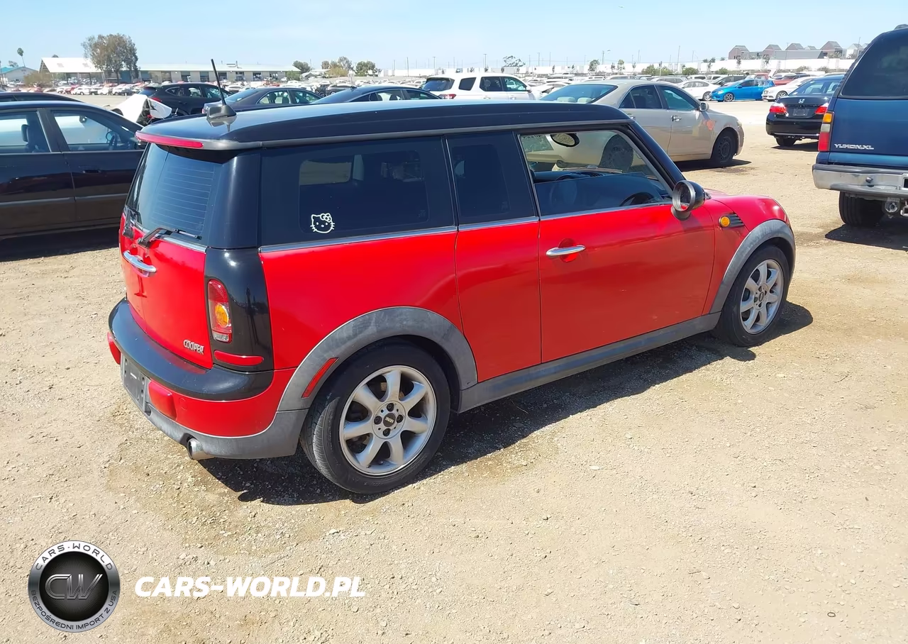 2009 Mini Cooper Clubman VIN:WMWML33539TX36232 - 4