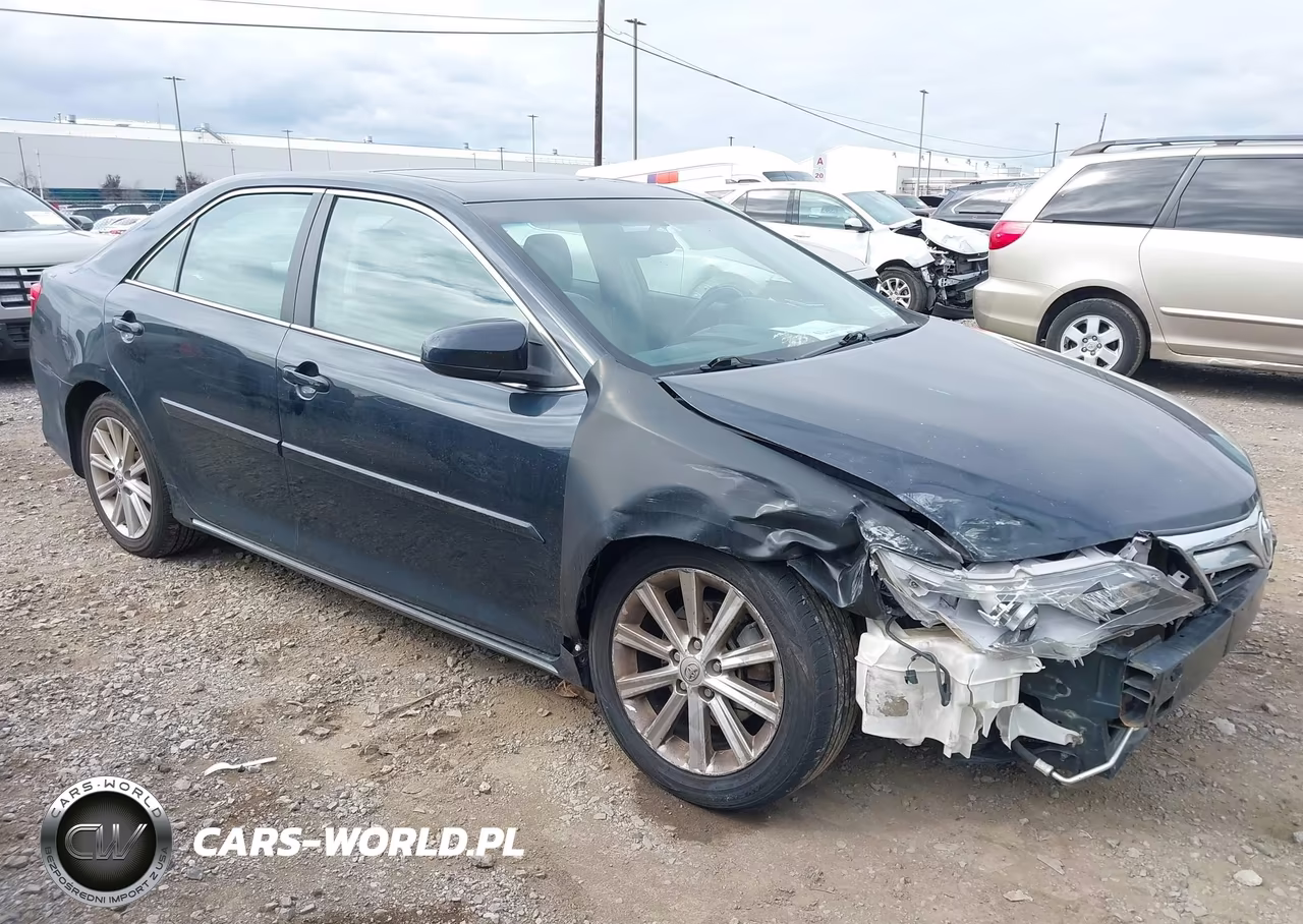 2014 Toyota Camry Xle V6 – zdjęcie 1 z 19