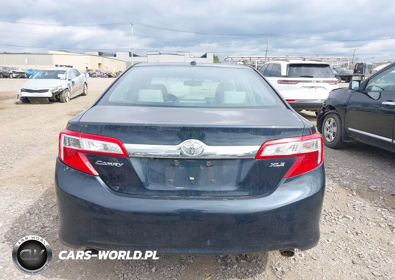 2014 Toyota Camry Xle V6 VIN:4T1BK1FK9EU547796 - 17