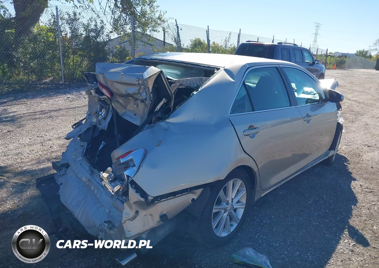 2014 Toyota Camry Xle VIN:4T4BF1FK3ER362573 - 17