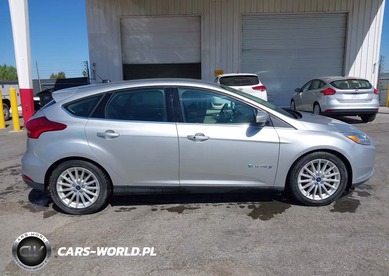 2018 Ford Focus Electric VIN:1FADP3R41JL296138 - 15