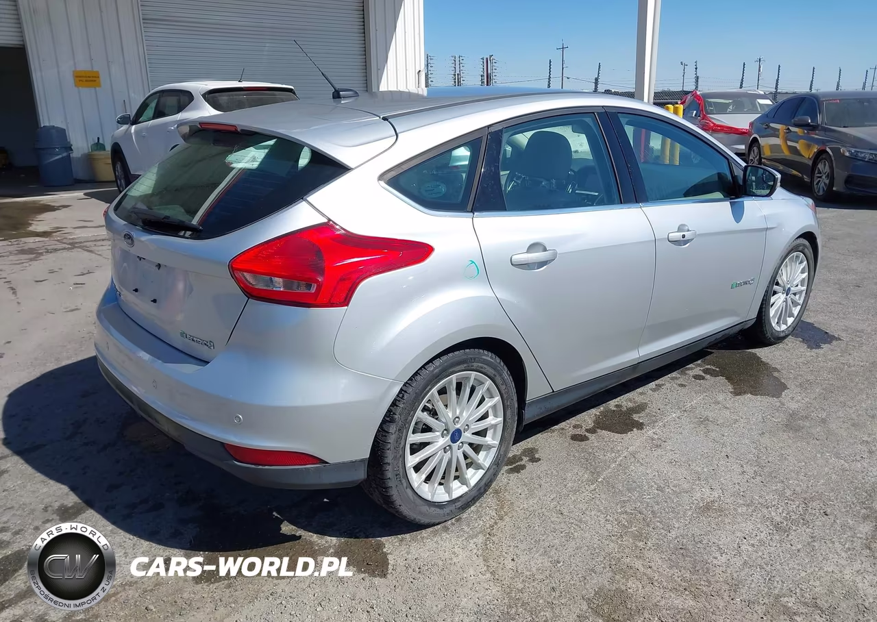 2018 Ford Focus Electric VIN:1FADP3R41JL296138 - 4