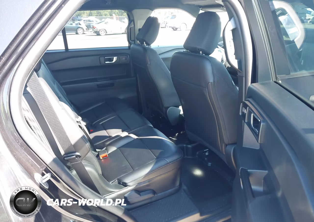 2024 Ford Police Interceptor Utility VIN:1FM5K8AB2RGA60201 - 8