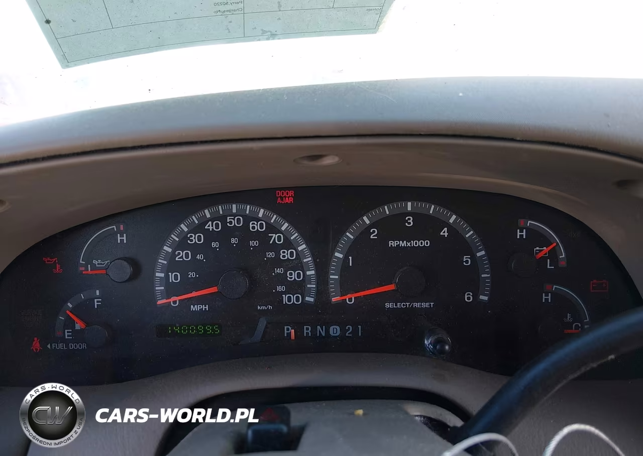 2000 Ford Expedition Eddie Bauer VIN:1FMPU18L0YLB72042 - 7