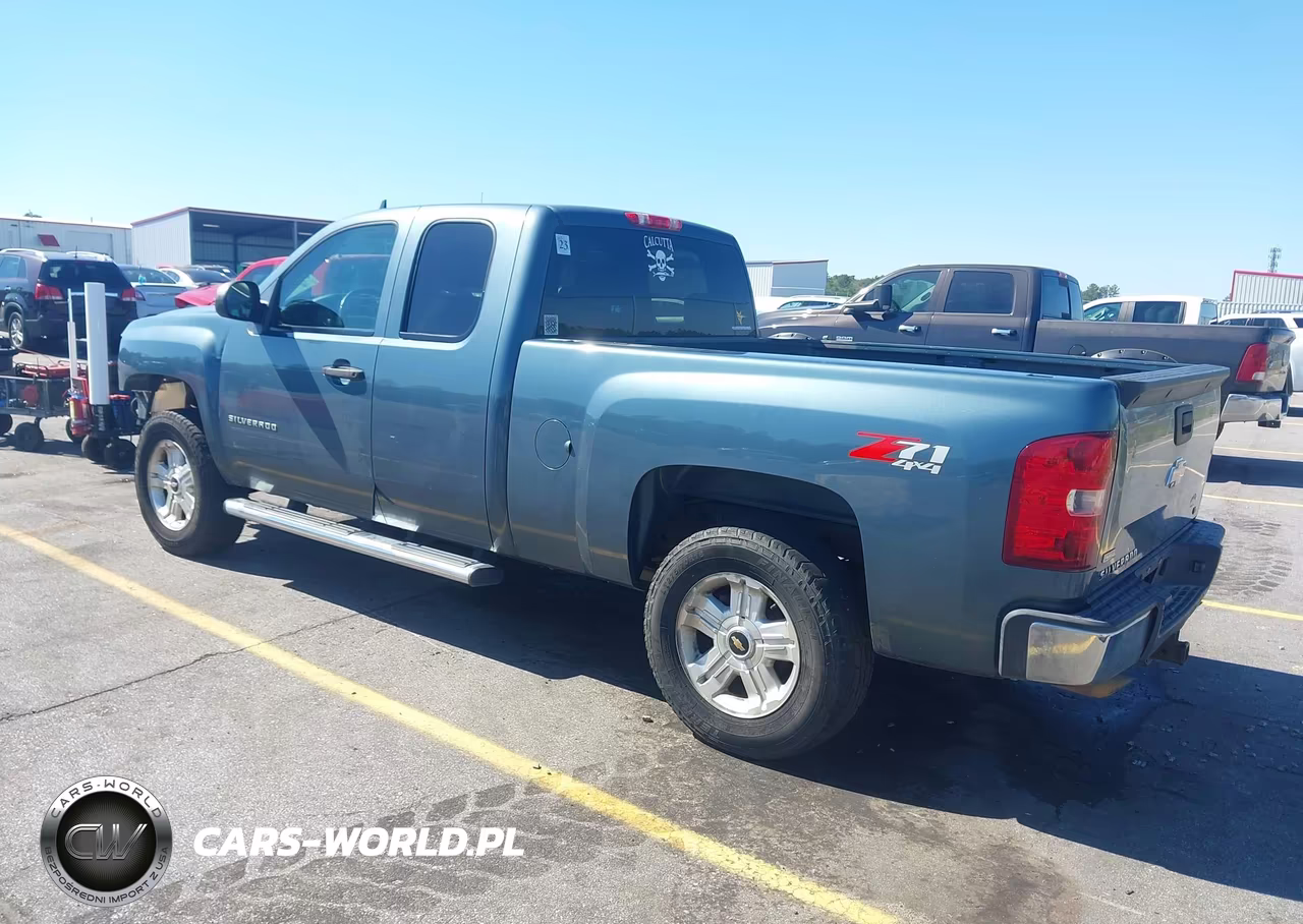 2010 Chevrolet Silverado 1500 Lt VIN:1GCSKSE39AZ119082 - 3
