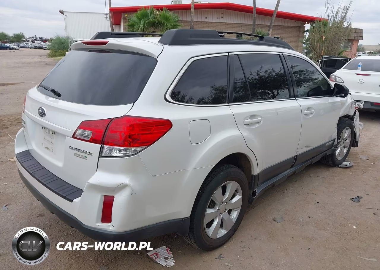2010 Subaru Outback 2.5I Premium VIN:4S4BRBCC0A3355133 - 4