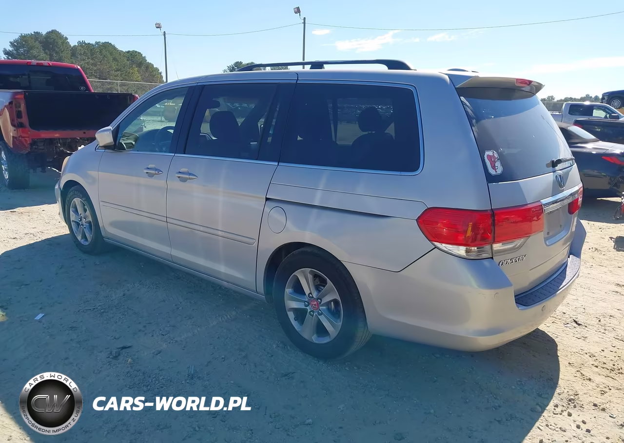 2008 Honda Odyssey Touring VIN:5FNRL38908B024850 - 3