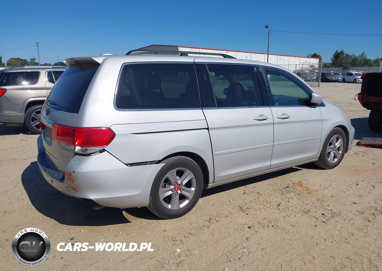 2008 Honda Odyssey Touring VIN:5FNRL38908B024850 - 4