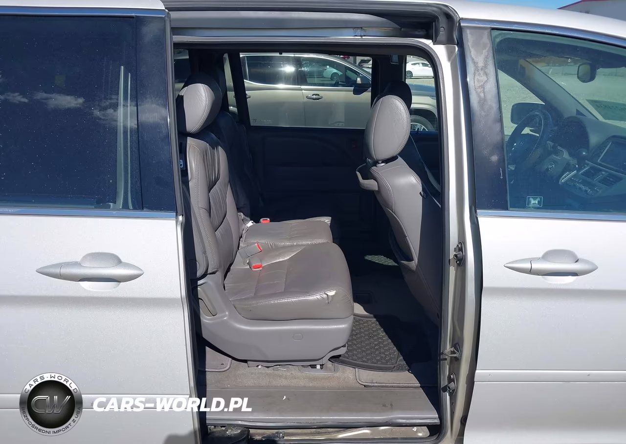 2008 Honda Odyssey Touring VIN:5FNRL38908B024850 - 8