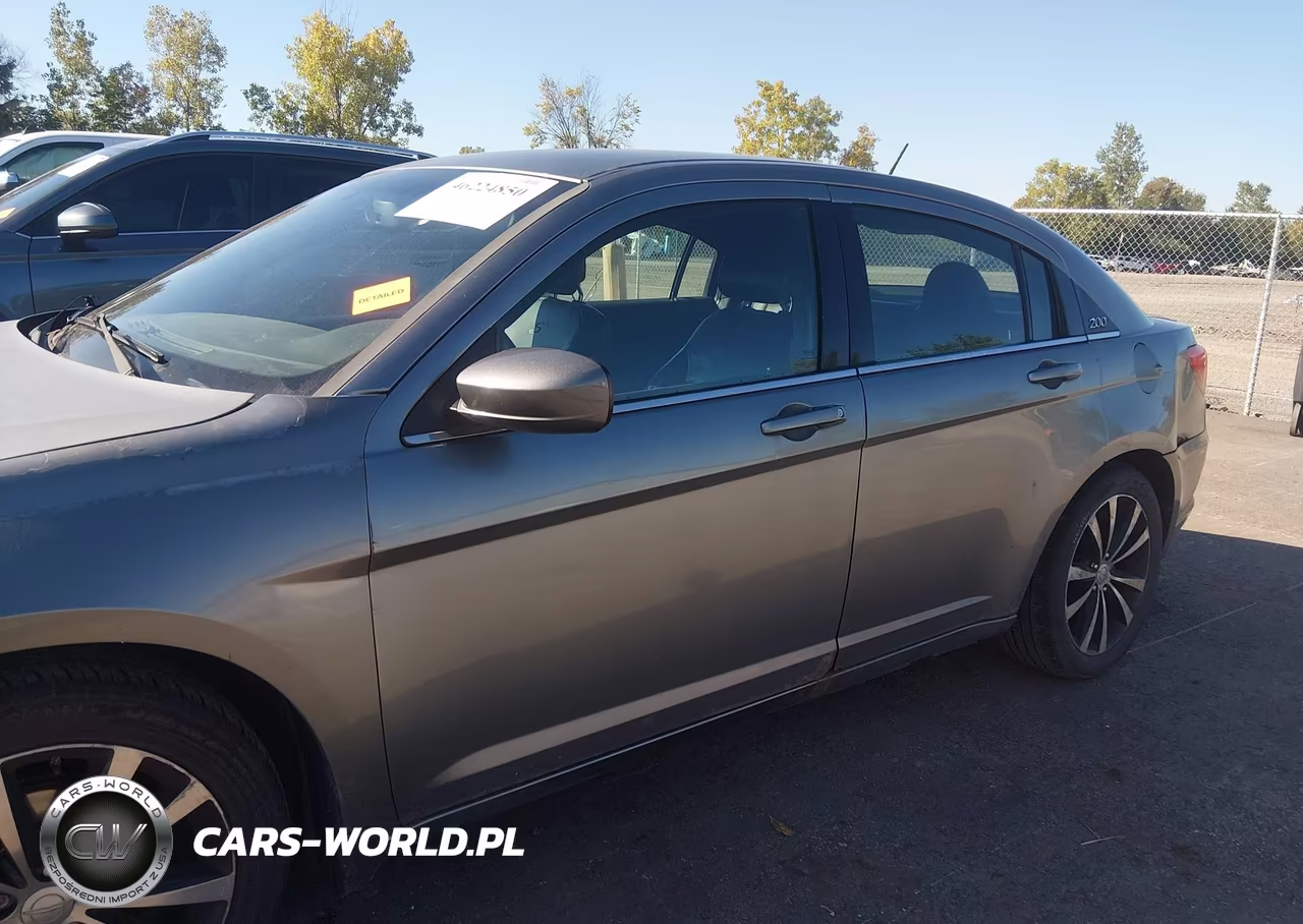 2011 Chrysler 200 S VIN:1C3BC8FGXBN606404 - 14