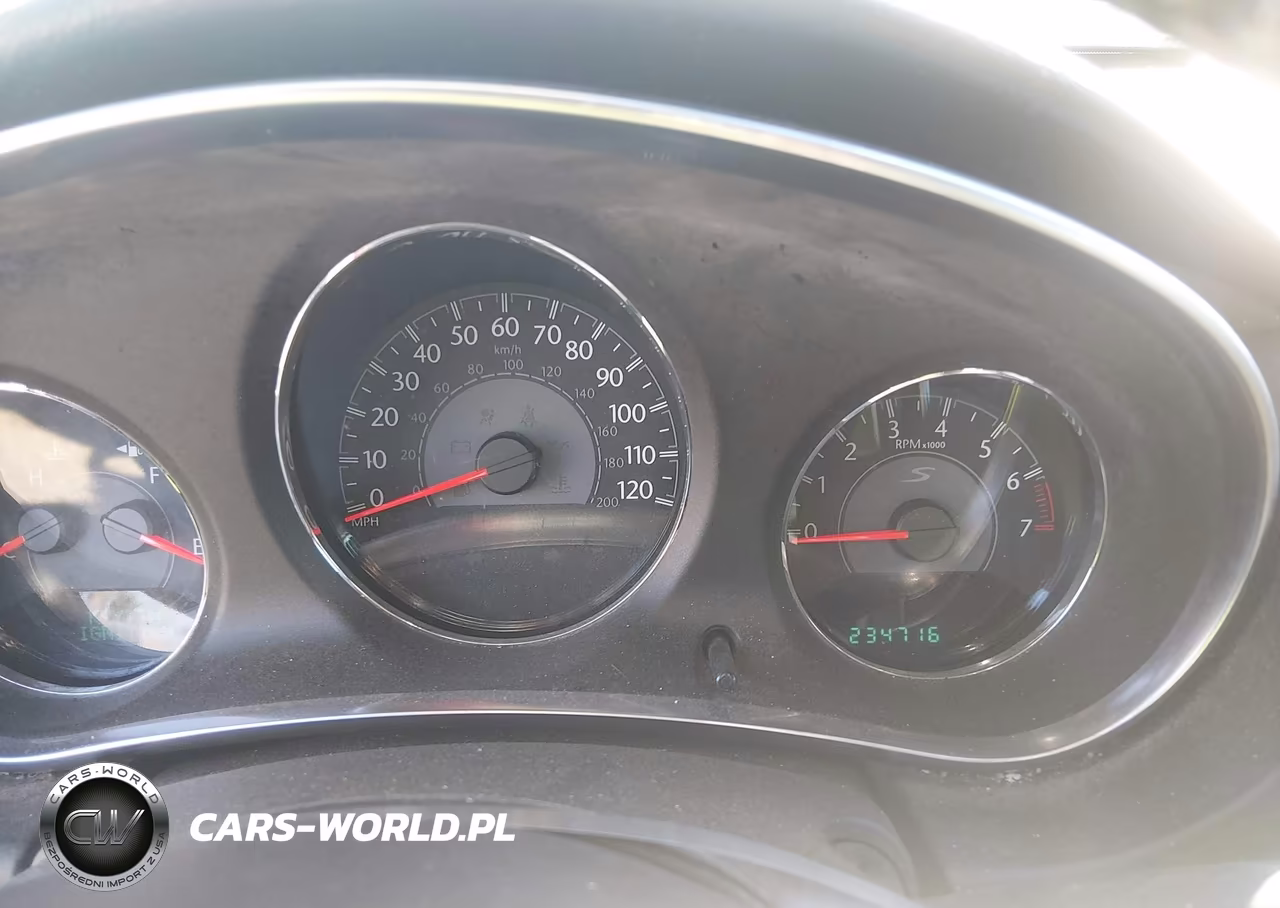 2011 Chrysler 200 S VIN:1C3BC8FGXBN606404 - 7