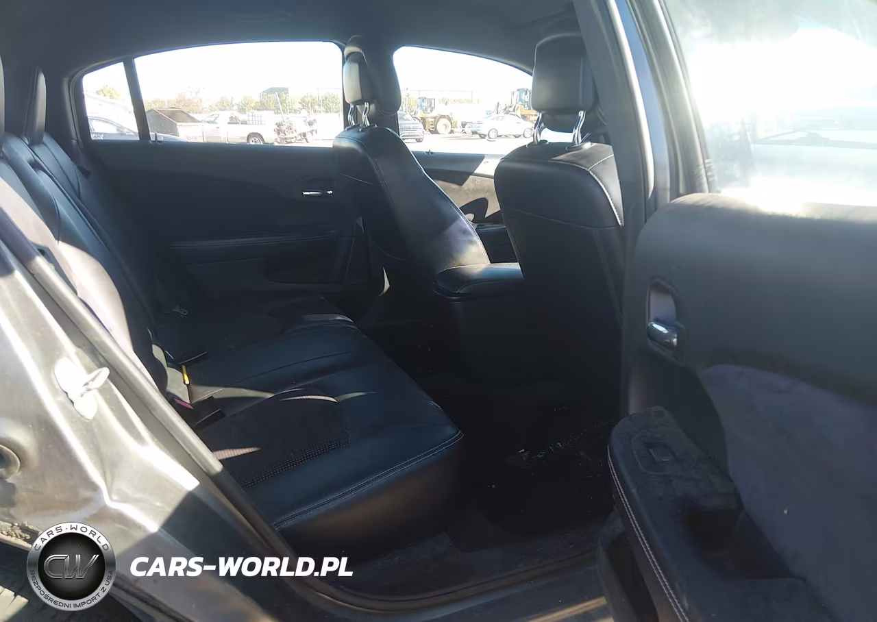 2011 Chrysler 200 S VIN:1C3BC8FGXBN606404 - 8