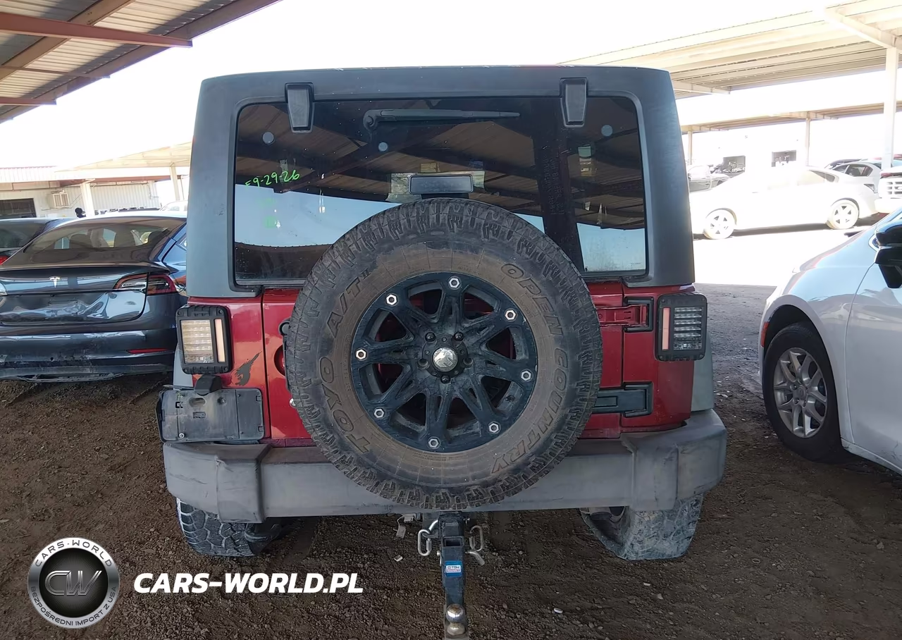 2013 Jeep Wrangler Unlimited Sport VIN:1C4HJWDG8DL577101 - 16