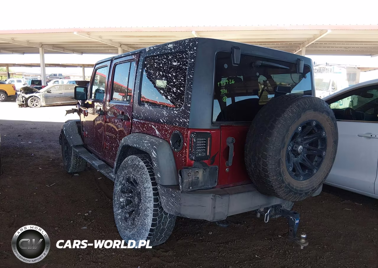 2013 Jeep Wrangler Unlimited Sport VIN:1C4HJWDG8DL577101 - 3