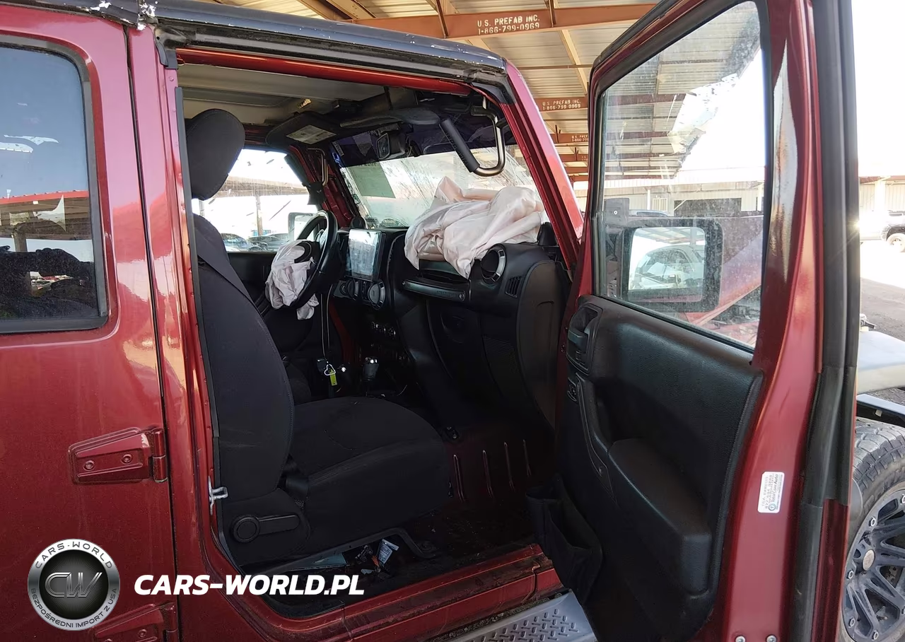 2013 Jeep Wrangler Unlimited Sport VIN:1C4HJWDG8DL577101 - 5