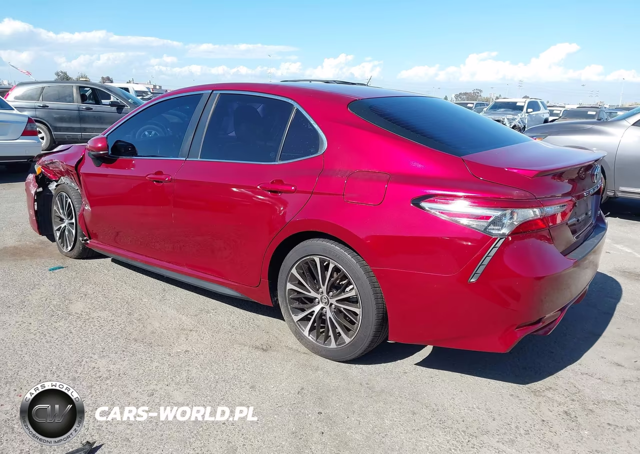 2018 Toyota Camry Se VIN:4T1B11HK2JU517243 - 3